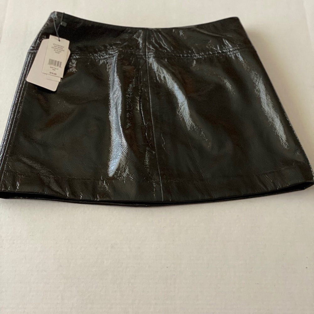 Highline faux Pantent leather black mini skirt